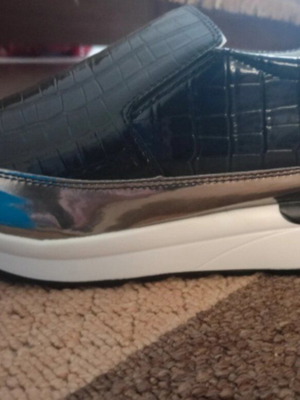 Black patent leather women's loafers sneakers Shein like new, size 41
