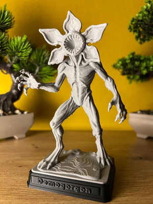 Demogorgon collectible figurine 15 cm new from Stranger Things