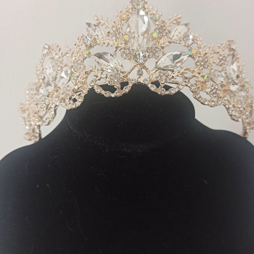 Tiara used, impressive for special occasions