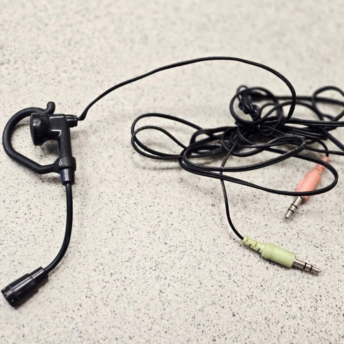 Wired headset with boom microphone 3.5mm jack