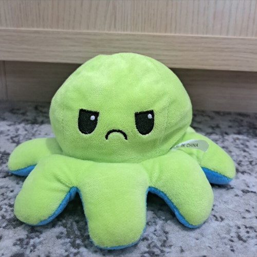 Octopus plush toy like new