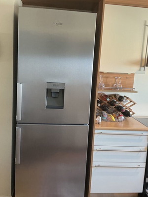Whirlpool WB70I 932 X Aqua fridge freezer, Morris MKV-64326 ceramic stove, Bosch SMS4HTI00E dishwasher