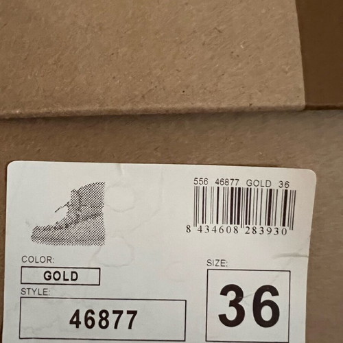Gioseppo snow boots like new, gold color, size 36