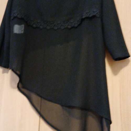 Access women's t-shirt like new, black