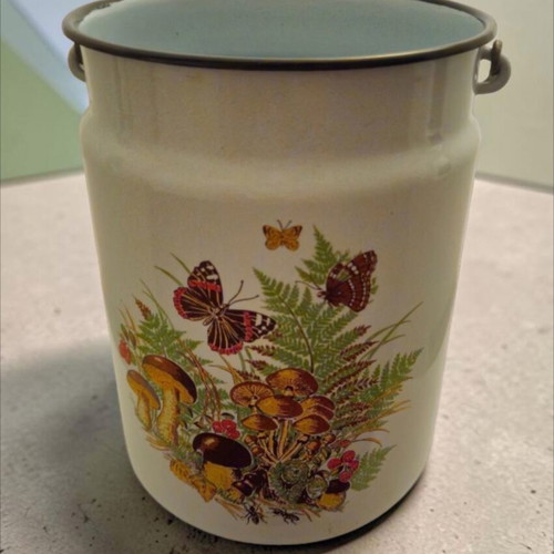 Vintage enamel milk container cottagecore decoration, like new