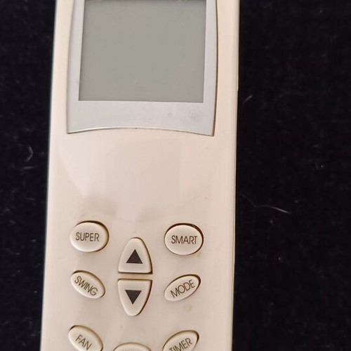 Air conditioner Osaka Japan Technology used, 30000 Btu cooling, 33000 Btu heating