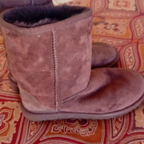 Ugg Australia boots brown like new, size 37