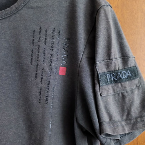 Prada men's t-shirt new, size L, gray