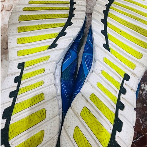 Fila athletic shoes like new, size 41, blue and yellow