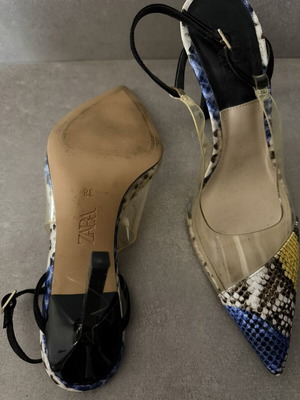 Zara heels with transparent and snake print details size 38 like new