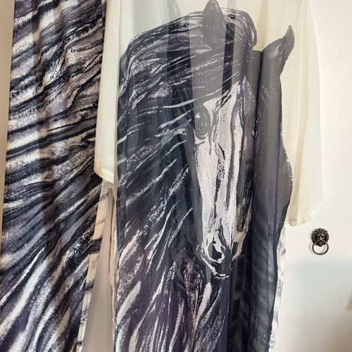 Set M long cover up and pants like new with amazing patterns