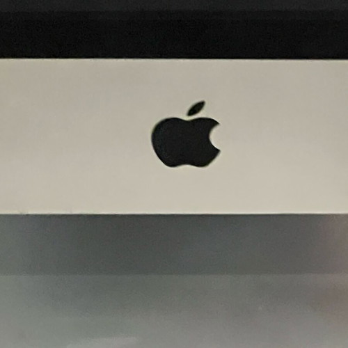 Mac 2008 used, works without display, includes power cable