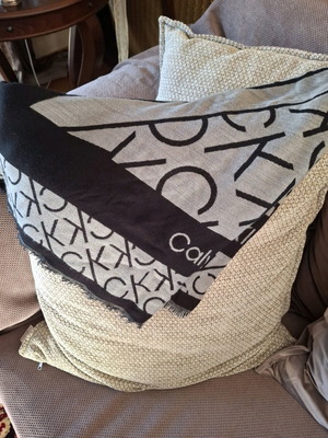 Calvin Klein scarf square large like new, black and gray