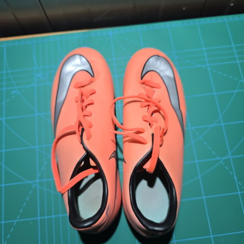 Nike Mercurial Kids Football Boots like new, size 38, orange