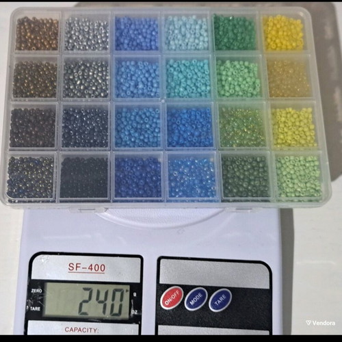 Craft beads and minerals set like new, 5 storage boxes, 4 kg