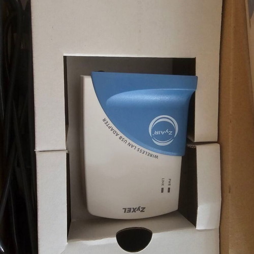 ZyXEL ZyAIR B-200 Wireless LAN USB Adapter like new
