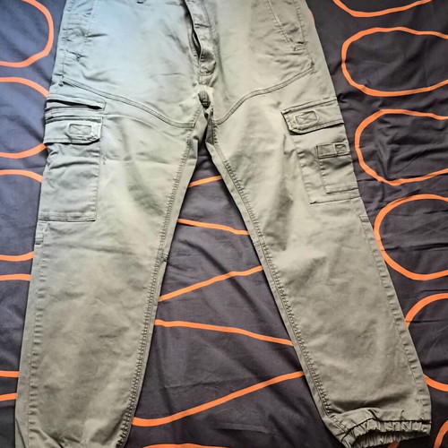 Cargo pants Pop air and Pull n Bear XL like new, blue and green