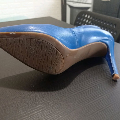 Marian blue pointed pumps like new, size 38