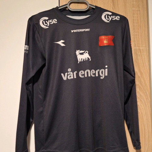 Viking FK long sleeve shirt like new, size 152, Diadora