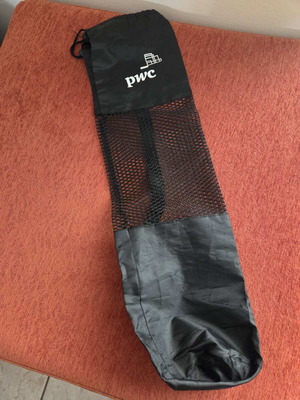 Yoga mat bag like new pwc