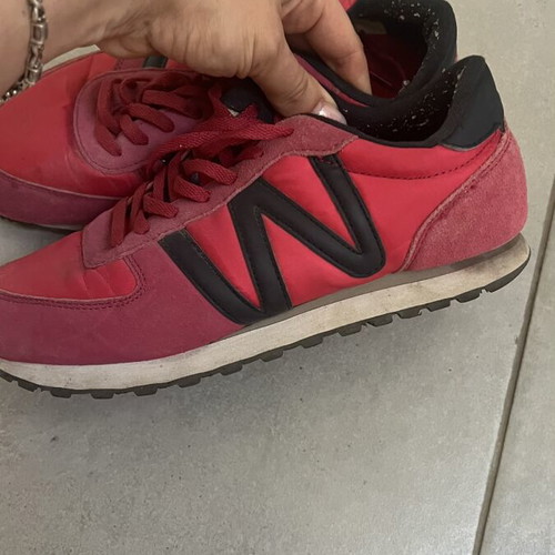 Wesc sneakers used, pink, size 39