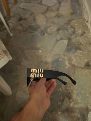 Miu Miu MU 09VS sunglasses new, black