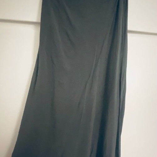 Grey wrap skirt like new, 100% viscose