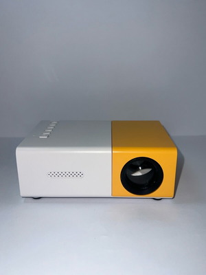 Mini portable HD projector Full HD 1080P new with HDMI and USB connection