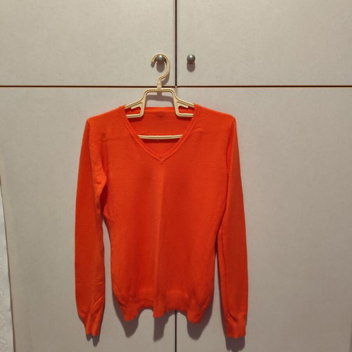 Celestino orange pullover new, size small