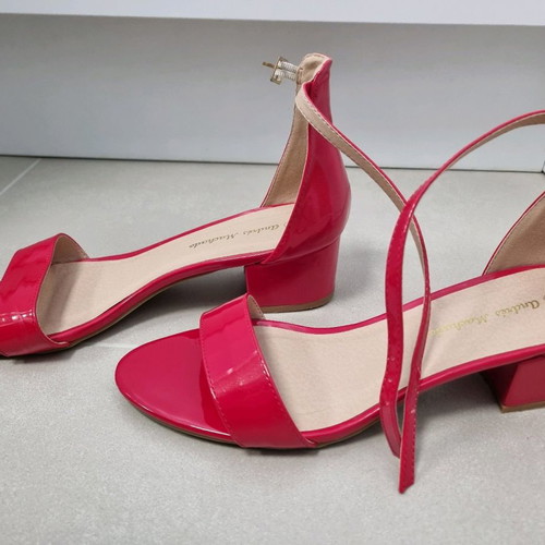 Red sandals used size 42 Andres Machado with low heel