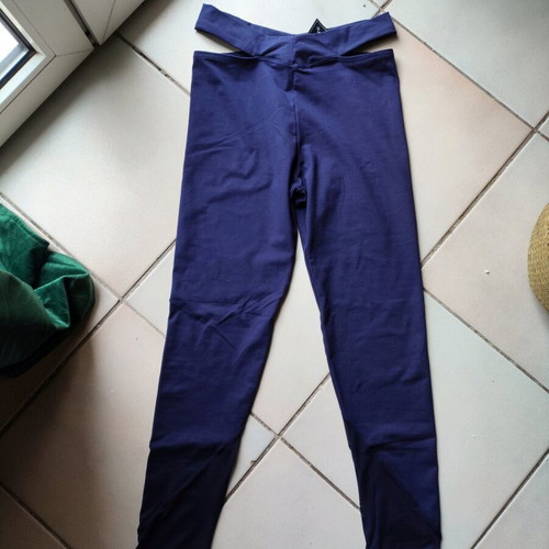 Women's sports set new, blue leggings M and S-M bustier with mesh