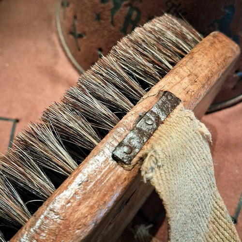 Collectible horse grooming brush 1930