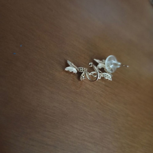 Jewelry set with butterflies used, gold tone