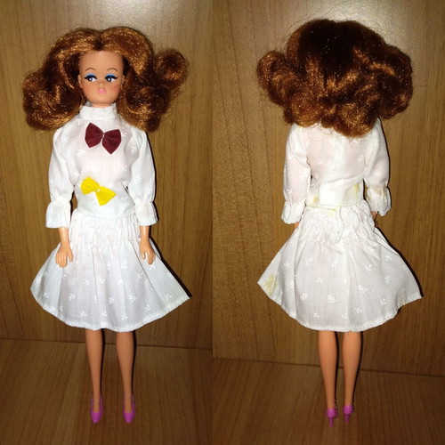 Petra doll 1975 like new with red hair and outfit