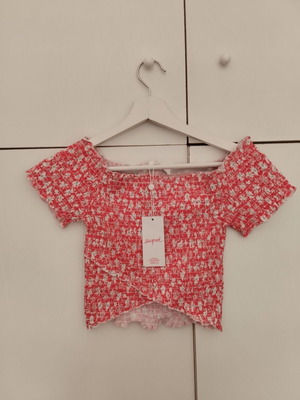 Supré Crop Floral Blouse new, cotton, elastic, white and red
