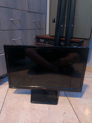 LG 24" Monitor like new