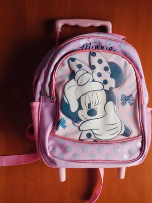 Minnie Mouse preschool bag with wheels used