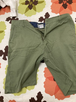 Pull & Bear men's modern shorts used, size L