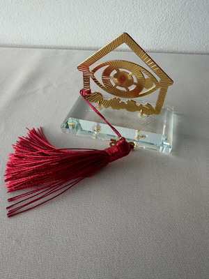 Tabletop house charm in plexiglass like new