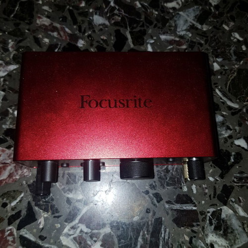Focusrite Scarlett Solo 4th Gen audio interface with BM800 mic