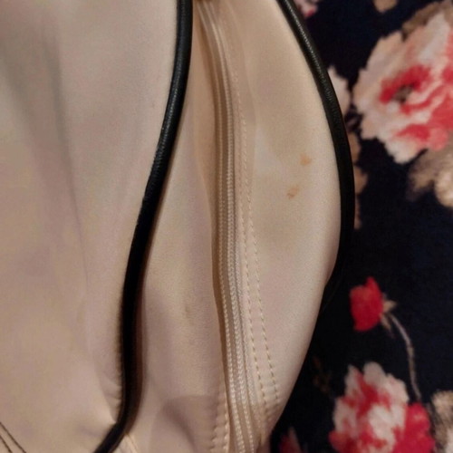 Elle travel bag used, white and cream