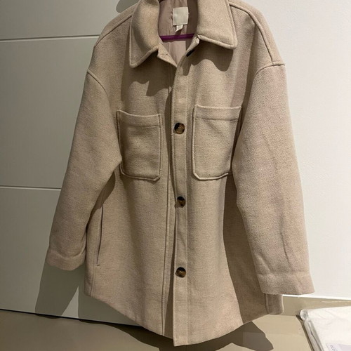 H&M beige jacket like new