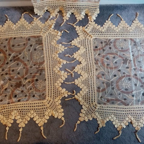Soufli embroidery set silk new with handmade lace