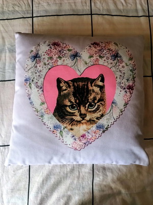 Decorative pillowcase 40x40 like new with zipper