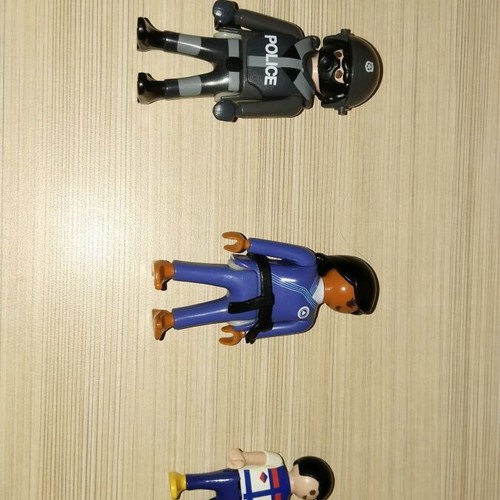Playmobil figures used, in excellent condition, pack of 3