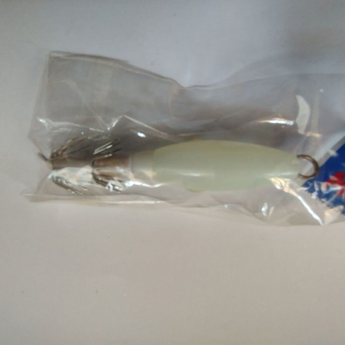Mega phosphorescent plastic squid jigs 6cm new, hard with two rows of needles