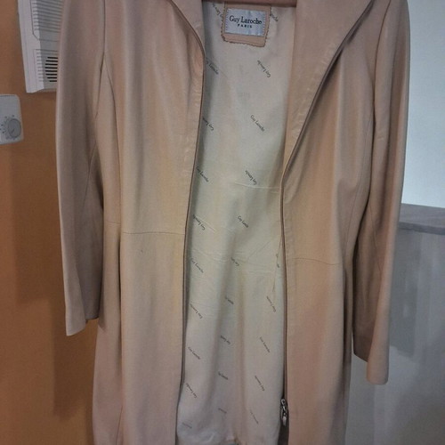 Guy Laroche women's leather coat used, size small, beige