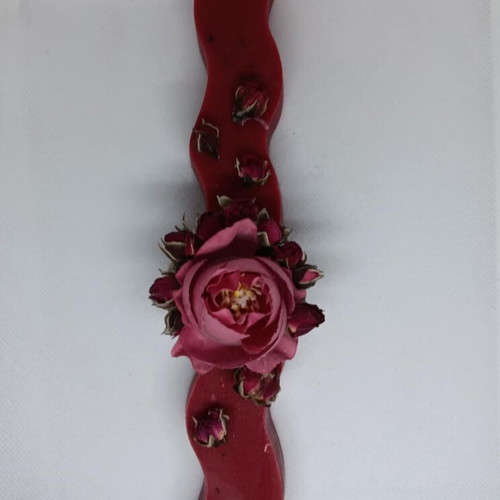 Zig Zag Candle 24cm handmade with dried roses and fragrance