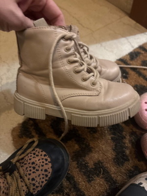 Girls' boots used beige size 26
