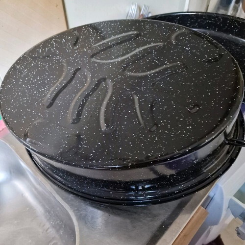 Enamel Roasting Pan new, 45cm x 35cm